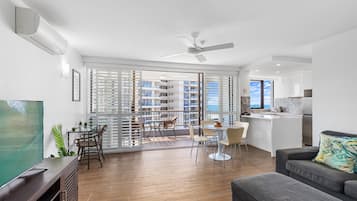 Superior Apartment, 1 Bedroom | Living area