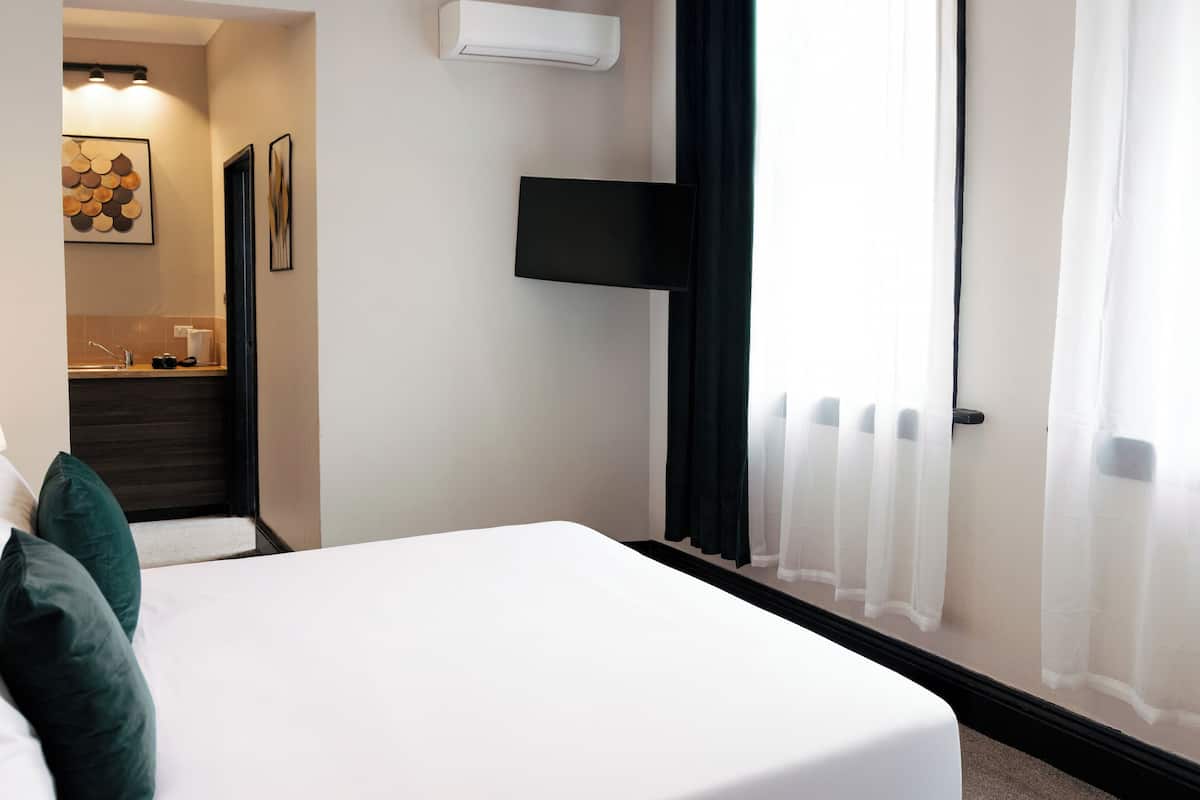 Standardzimmer, 1 Queen-Bett (Window Room)