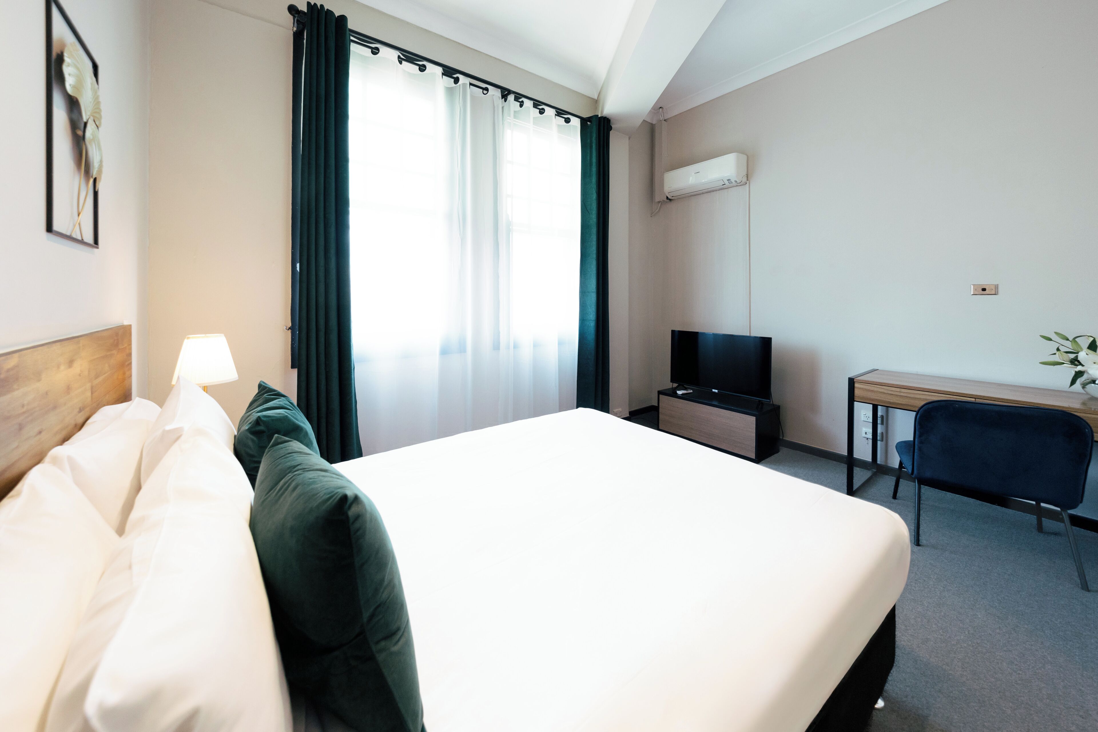 standard window room | premium bedding, pillow-top beds, iron/ironing board, free wifi