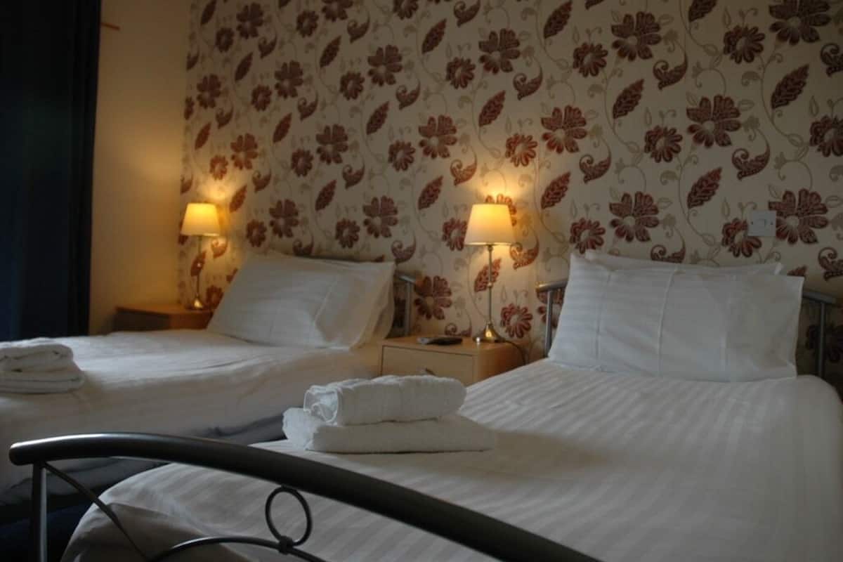 Standard Twin Room, Ensuite