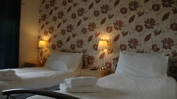 Standard Twin Room, Ensuite