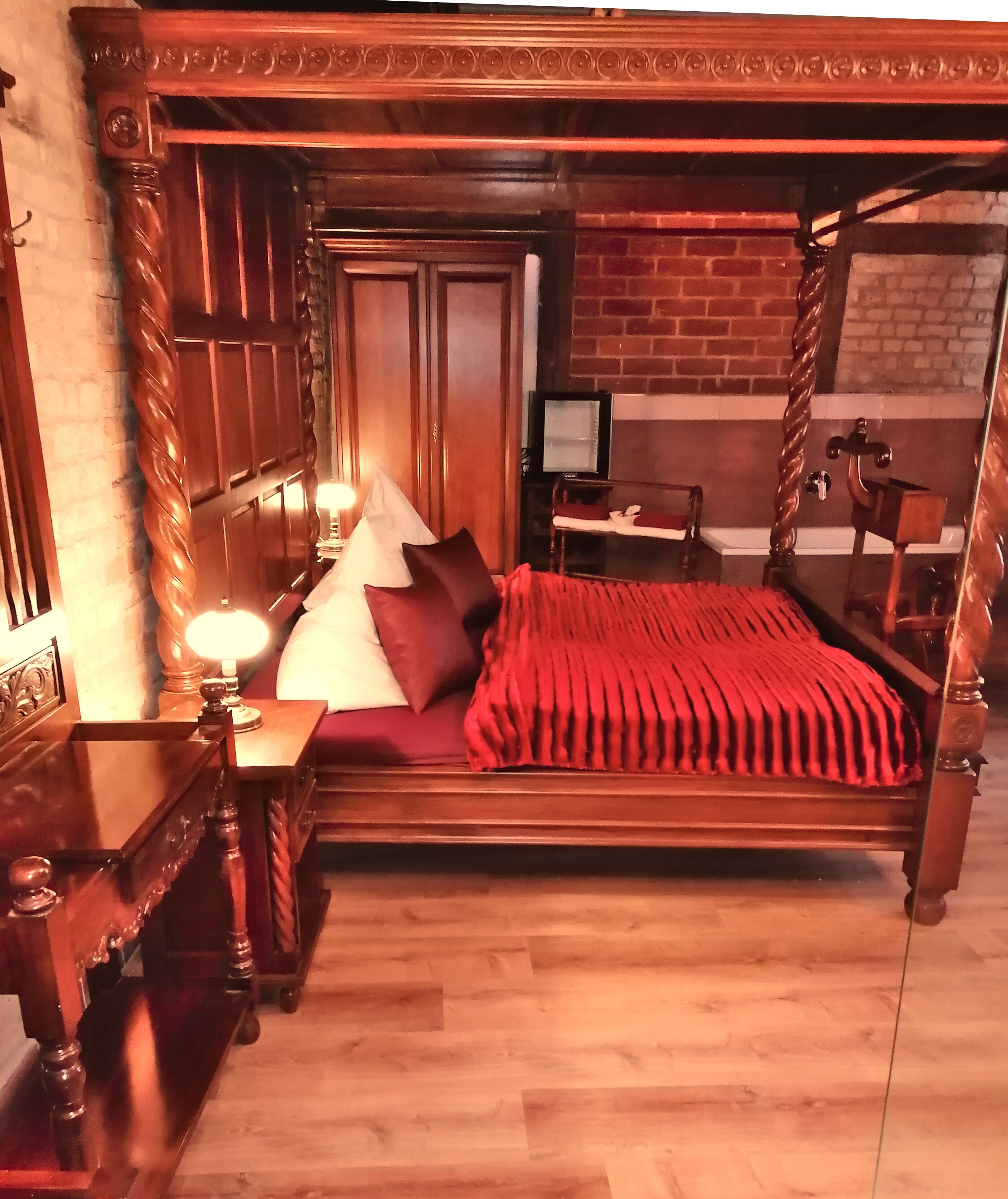 comfort double or twin room | 1 bedroom, premium bedding, down duvets, select comfort beds