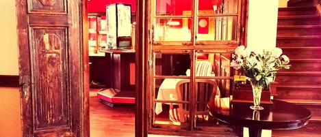 Kontinental frokost hver dag (EUR 10 per person)