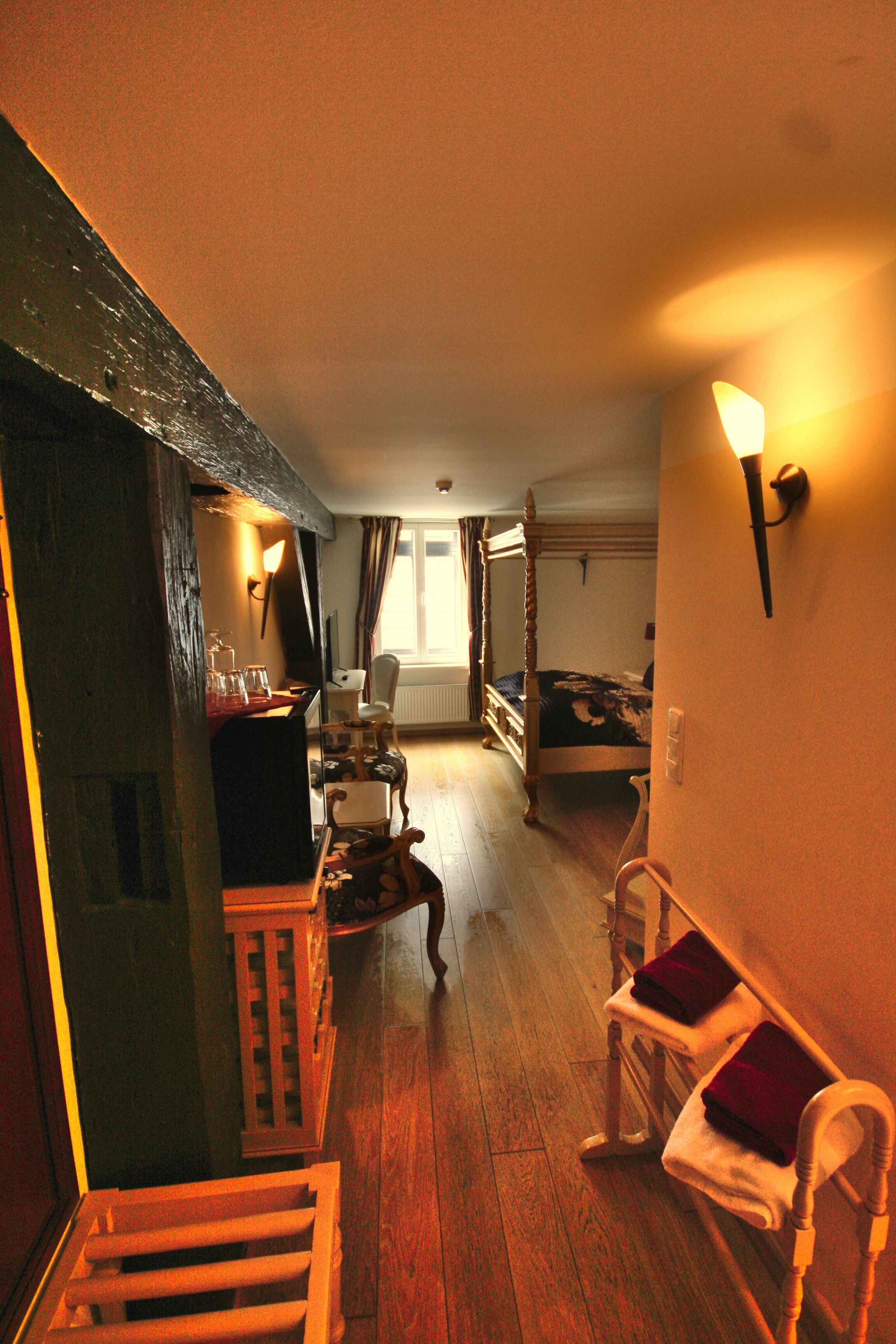 comfort double or twin room | 1 bedroom, premium bedding, down duvets, select comfort beds