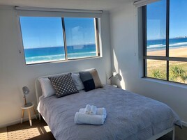 Three Bedroom Apartment Beachfront