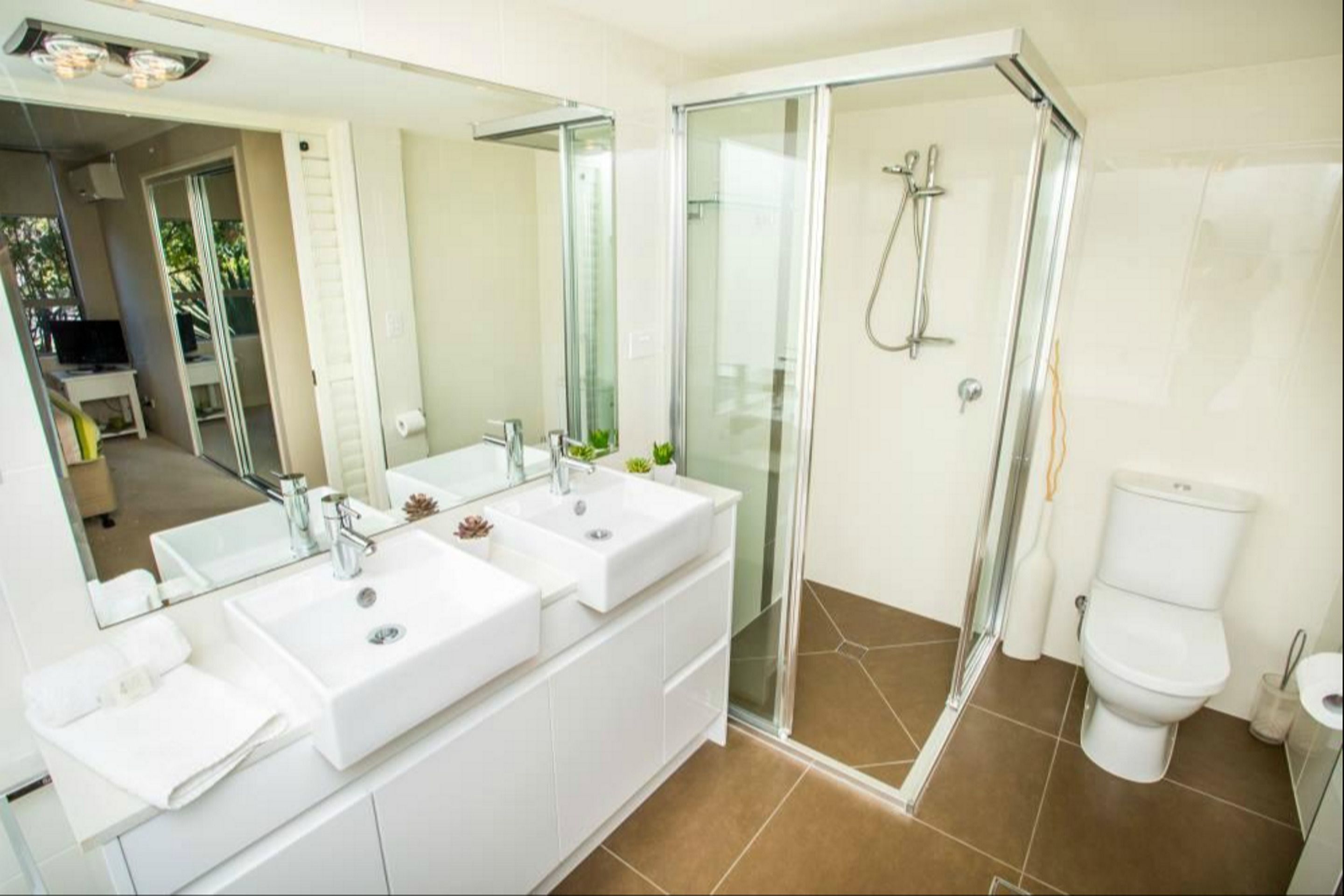 Sanctuary Beach Resort — image 11