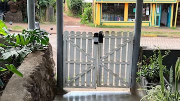 Entrada de la propiedad