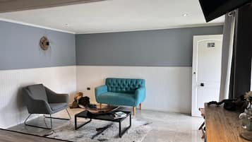 Habitación Deluxe | 1 habitación, ropa de cama de alta calidad y camas con efecto memoria
