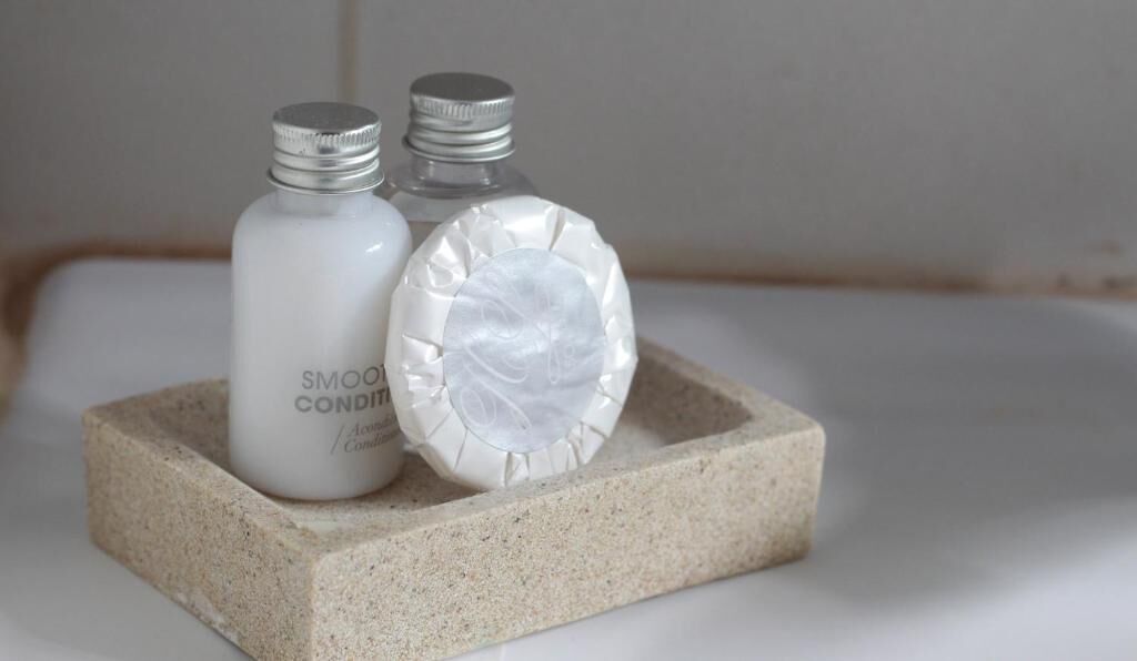 1 bedroom, premium bedding, memory-foam beds, minibar