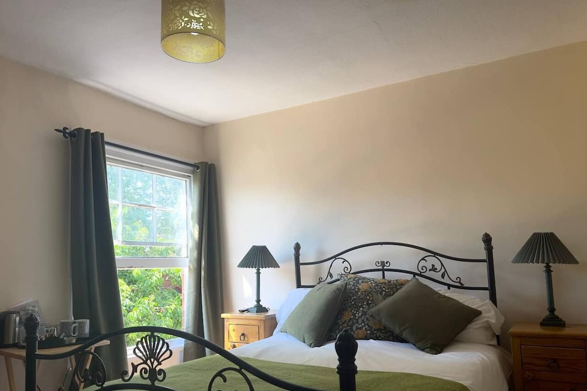 Basic Double Room, Private Bathroom