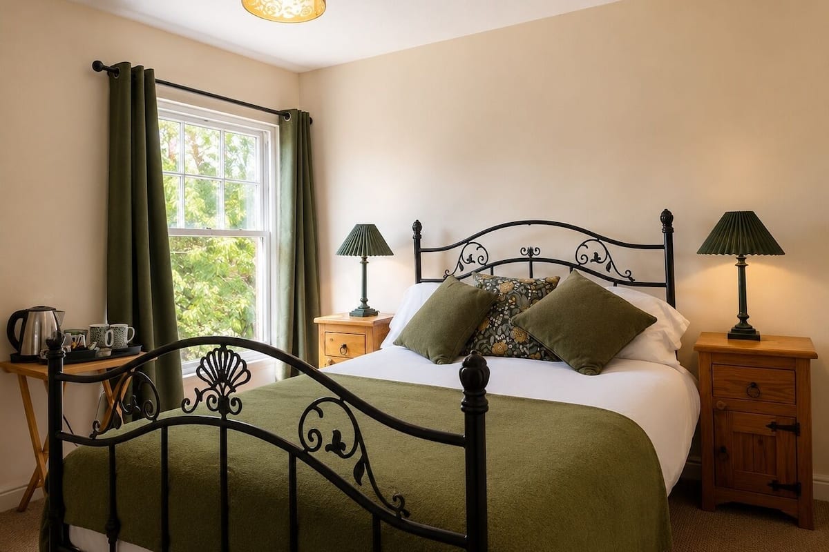 Chambre Double, salle de bains privée