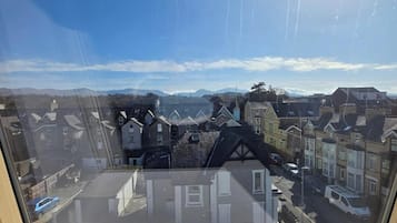 Standard Twin Room, 1 Bedroom, Mountain View | View from room