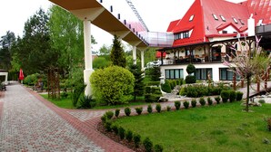 Porch - Hotel Rubbens & Monet (Lysomice)