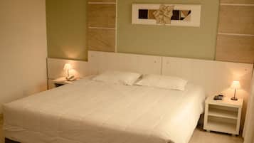 Deluxe Room | Select Comfort beds, minibar, in-room safe, desk