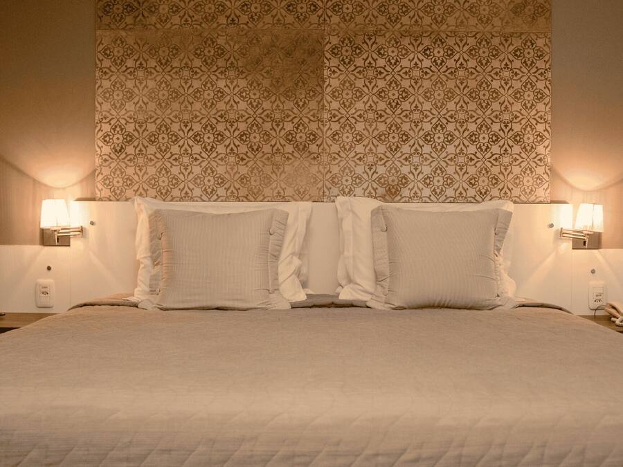 Matelas Select Comfort, minibar, coffres-forts dans les chambres, bureau