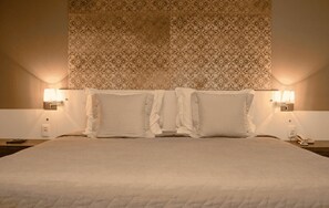 Select Comfort beds, minibar, in-room safe, desk - Locanda Hotel (Novo Hamburgo)