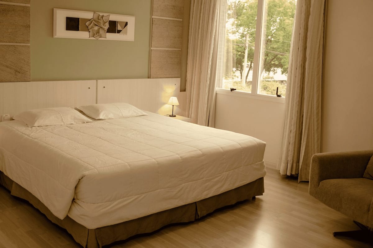 Luxury Double or Twin Room | Select Comfort beds, minibar, in-room safe, desk