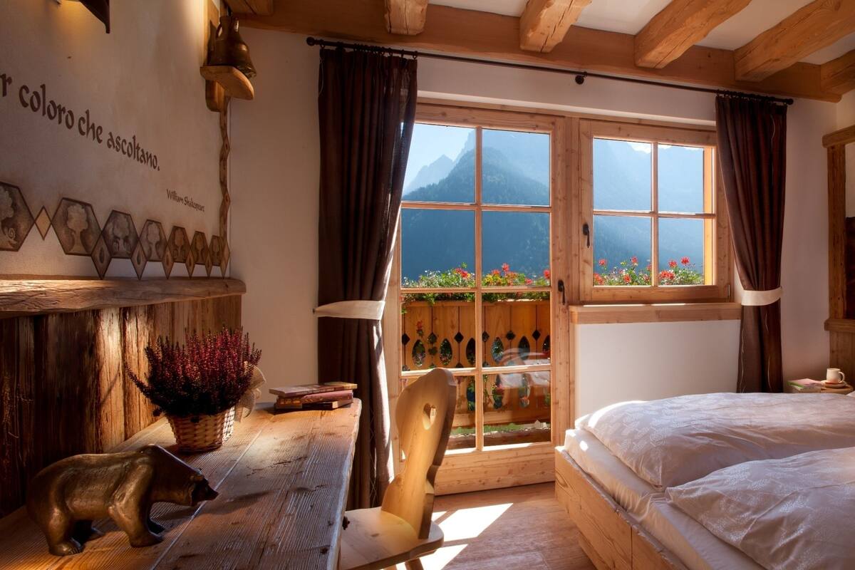Double Room, Mountain View