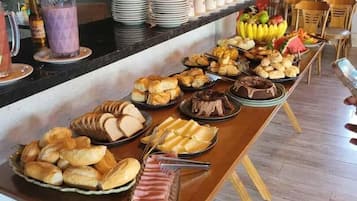 Breakfast, lunch, dinner served; pool views