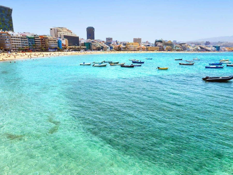 Perto da praia, 20 bares na praia