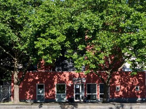 Exterior - Pathpoint Cologne Backpacker Hostel (Cologne)