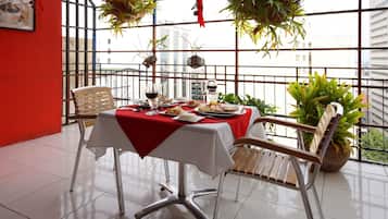 Food court