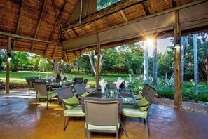 Exterior - Kubu Safari Lodge (Hoedspruit)