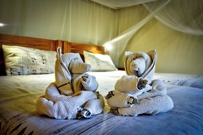 Luxury-Doppel- oder -Zweibettzimmer, mit Bad | Zimmersafe, WLAN, Bettwäsche