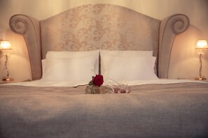 Deluxe Double Room, Balcony, Mountain View