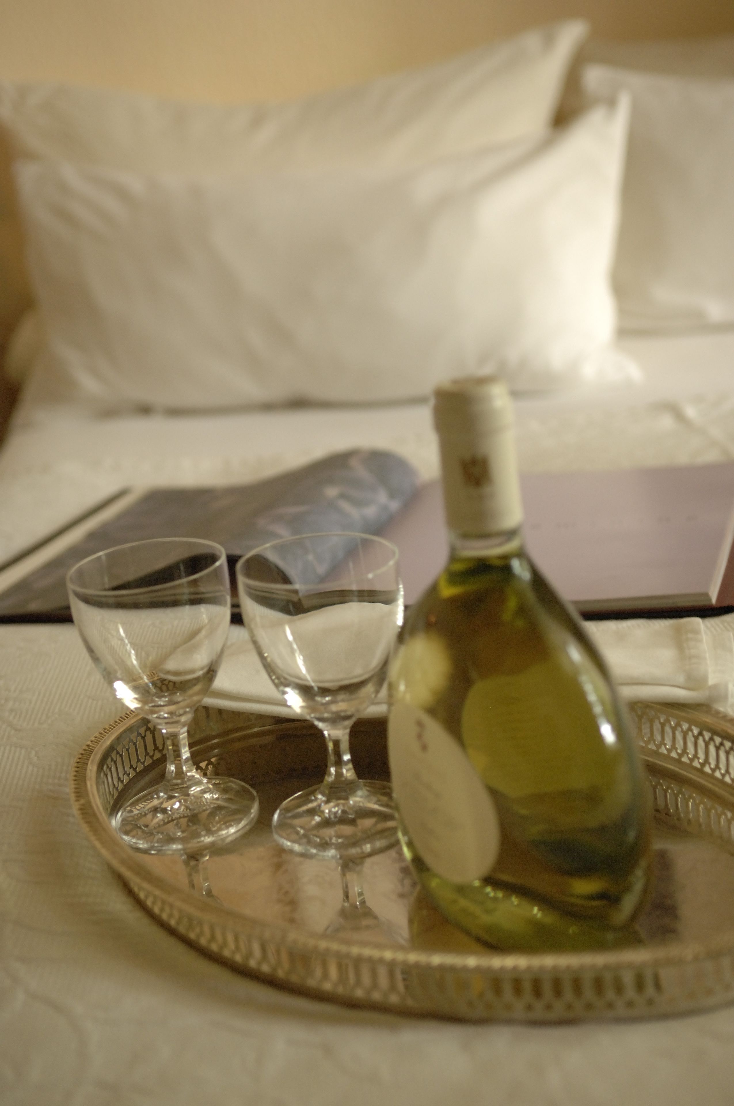 hypo-allergenic bedding, in-room safe, individually decorated