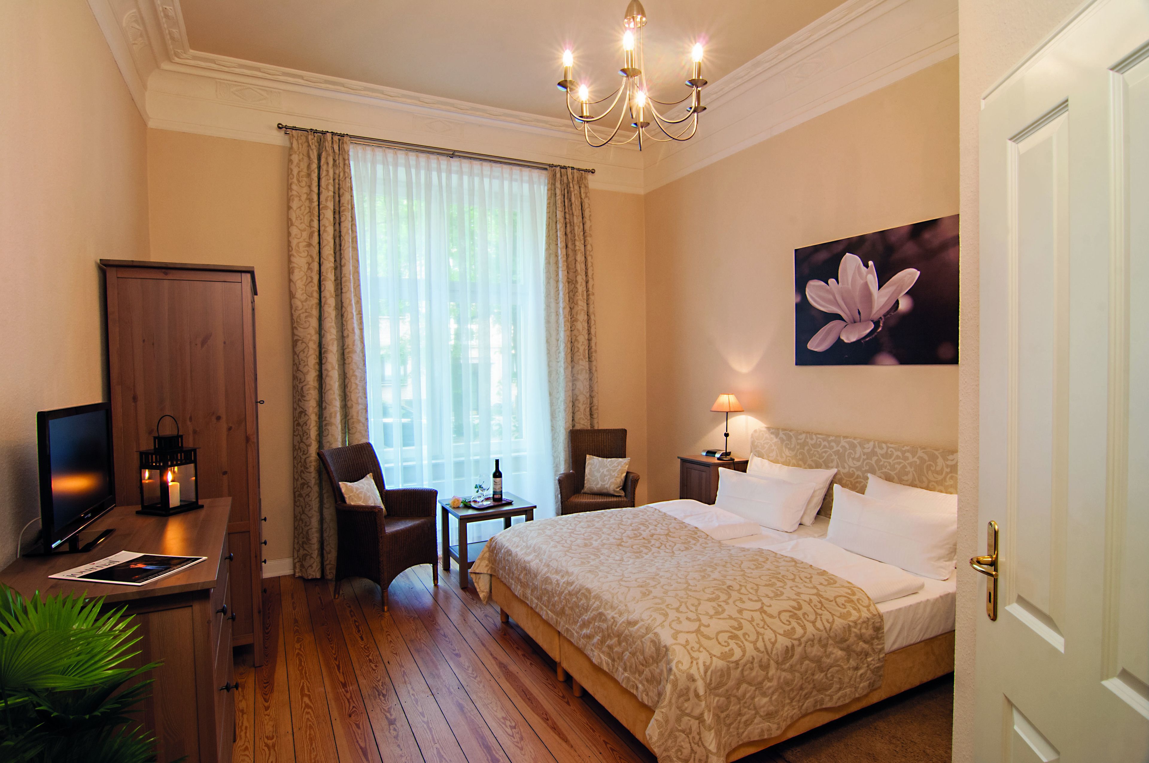 double room | hypo-allergenic bedding, in-room safe, individually decorated