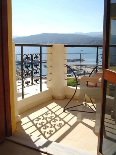 Mantraki Hotel Apartments