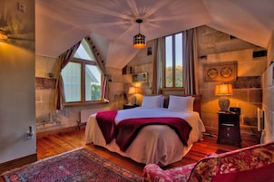 Quarto superior | Roupas de cama premium, individualmente decorados