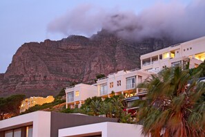 Studio Suite, Mountain View | View from room - Sea Mount (Cape Town)