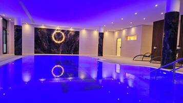 Piscine couverte