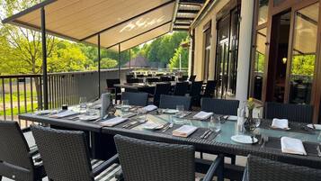 Frühstück, Mittagessen und Abendessen