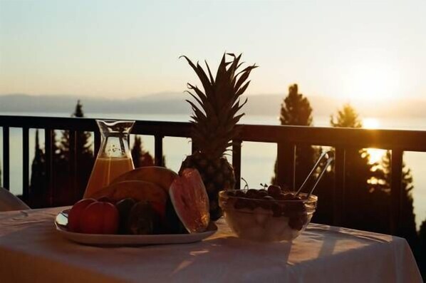 標準開放式客房, 海景 | 陽台