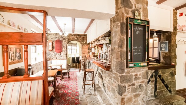 Bar (on property) - Station Road Inn (Llanelli)