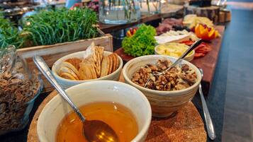 Daily buffet breakfast for a fee