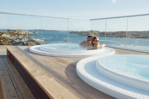 Couples treatment rooms, massages