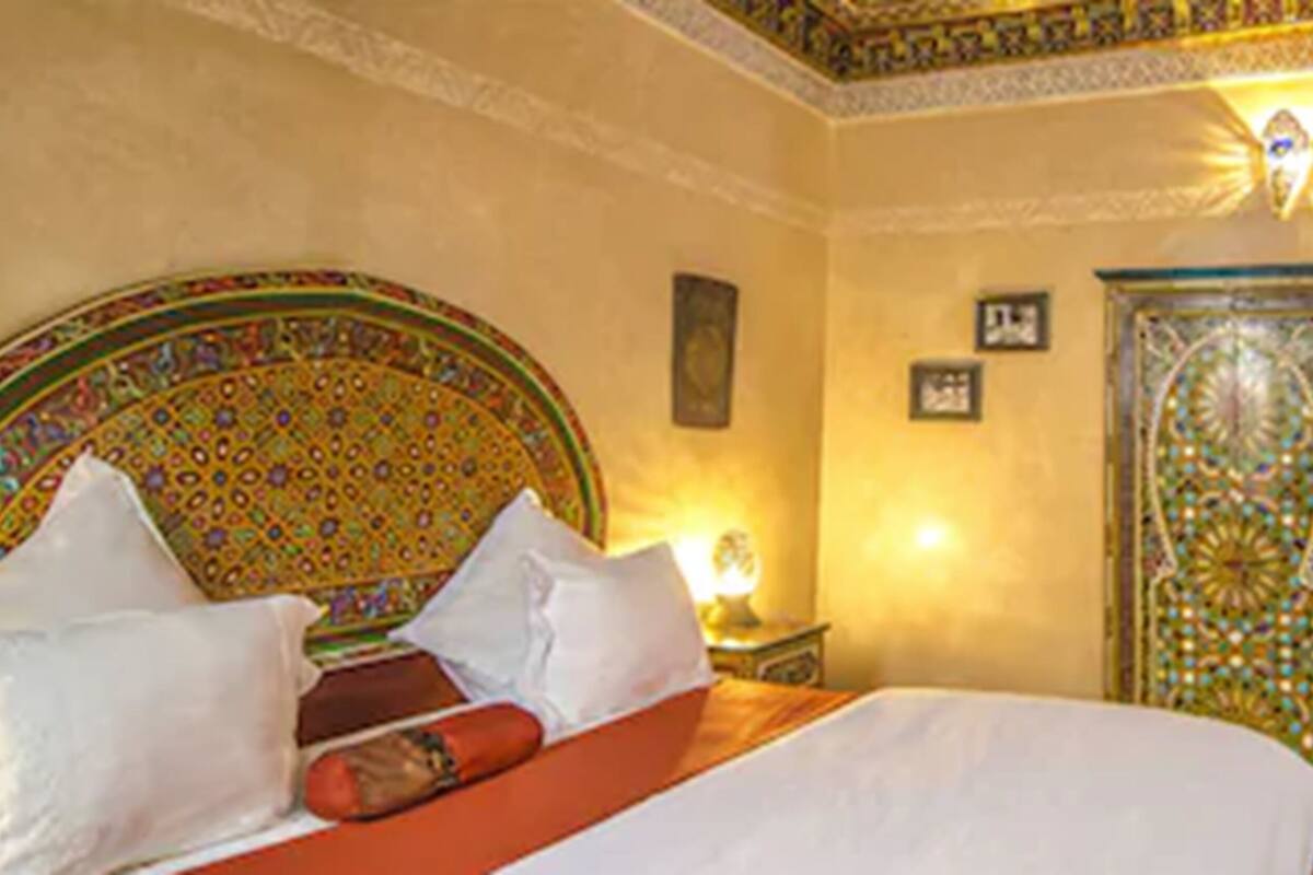 Deluxe Double Room | Premium bedding, WiFi (free), bed sheets