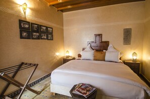 Ropa de cama de alta calidad, wifi gratis y ropa de cama 