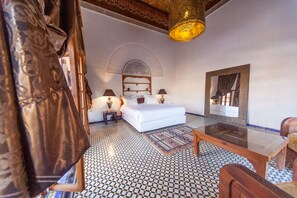 Suite (Royal Menzah) | Minibar, in-room safe, individually decorated, individually furnished