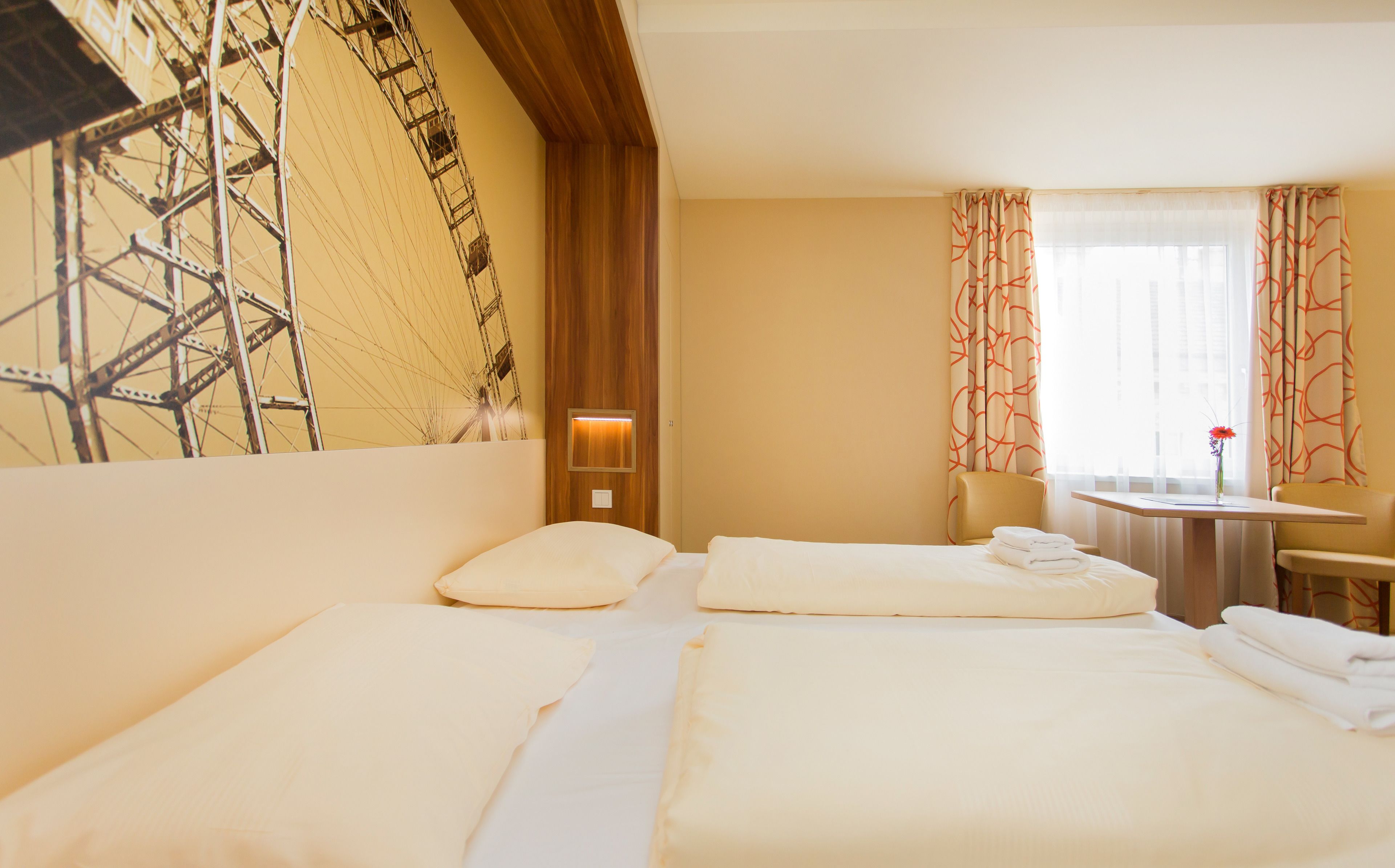 1 bedroom, in-room safe, desk, blackout curtains