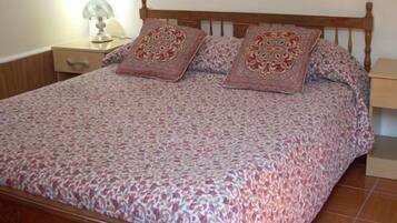 Minibar, in-room safe, free WiFi