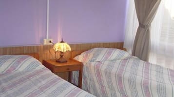 Minibar, in-room safe, free WiFi