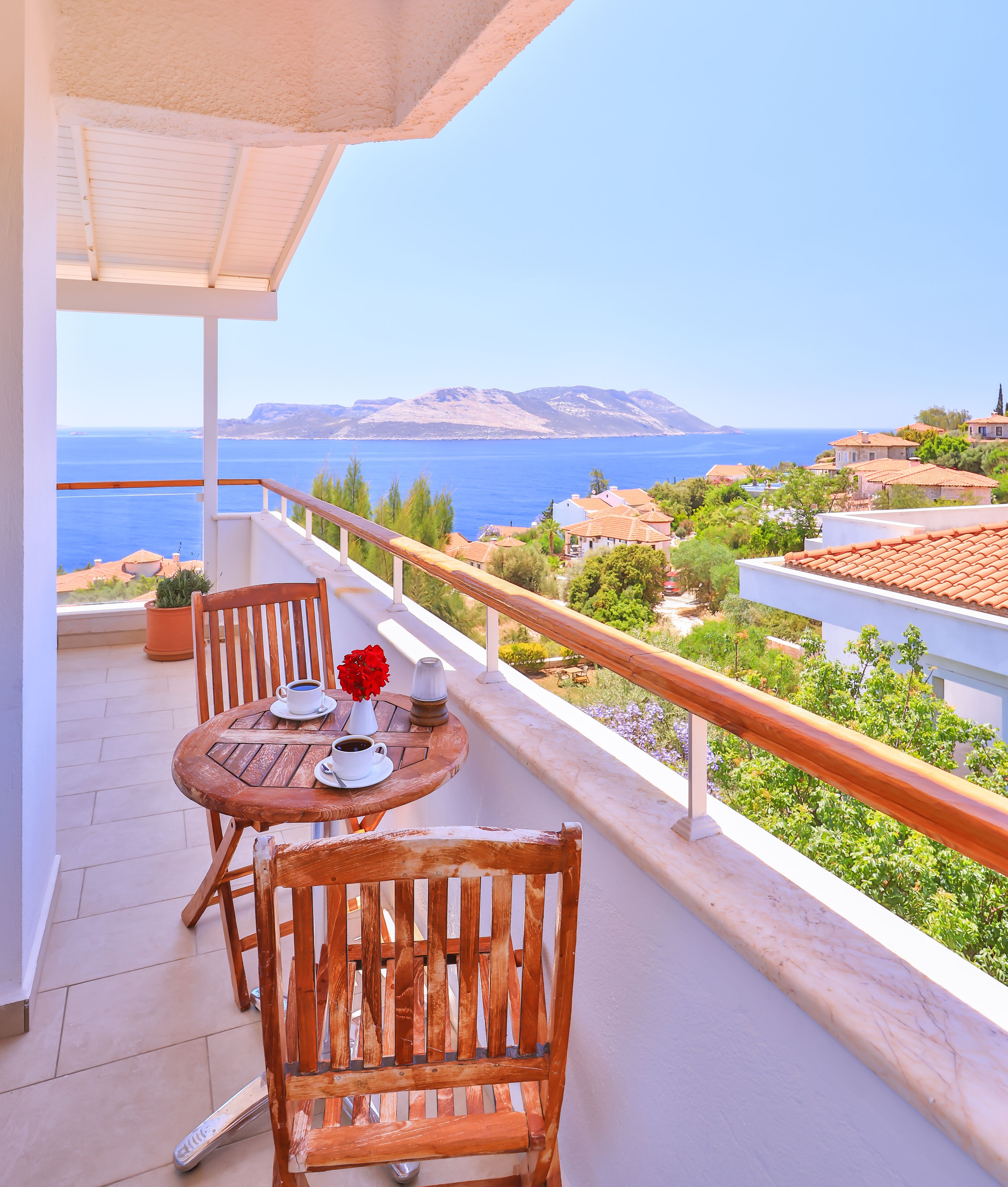 Habitación superior | Ropa de cama de alta calidad, camas con efecto memoria y minibar 