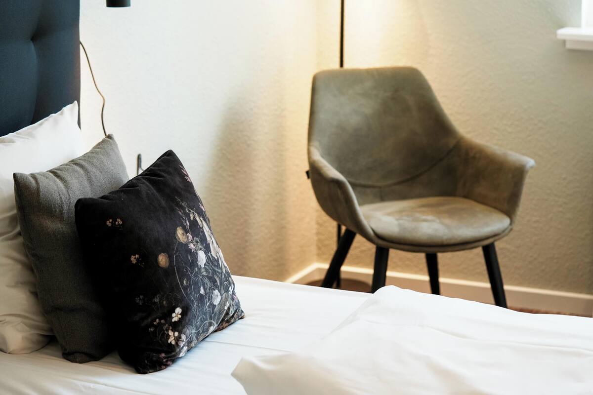 superior double room | 1 bedroom, desk, iron/ironing board, free wifi