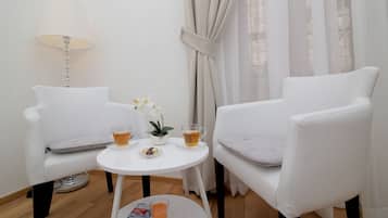 Standard Double Room | Select Comfort beds, desk, soundproofing, iron/ironing board