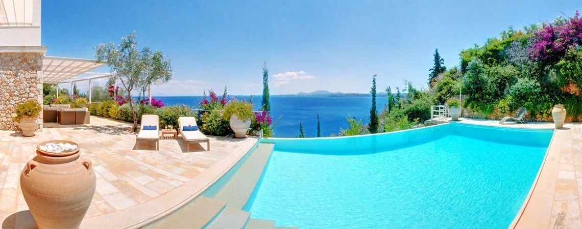 Luxury Villa, Private Pool, Sea View (Blue) | Hiên